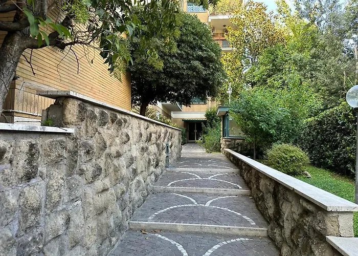 Maya * Rome